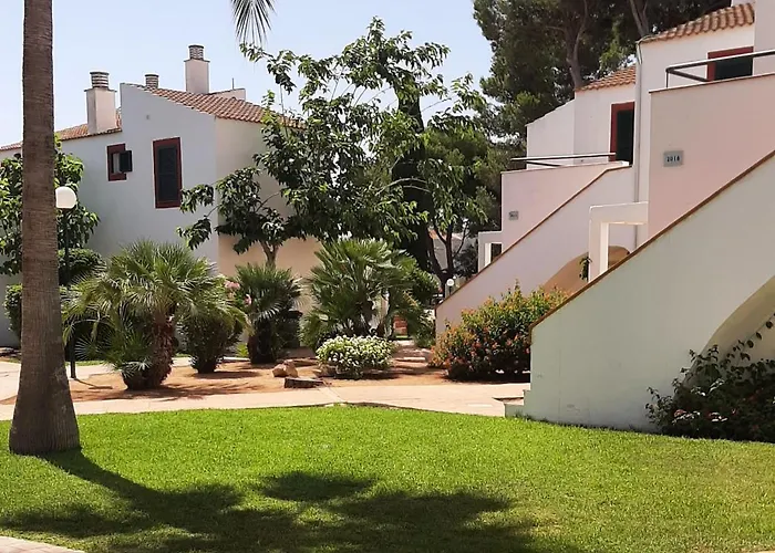 Aparthotel Flora Park & Aquarock Cala'N Bosch 