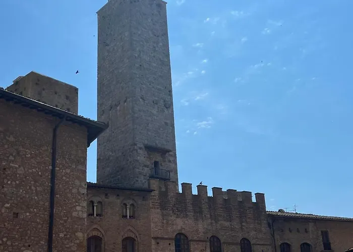 A La Casa Dei Potenti San Gimignano