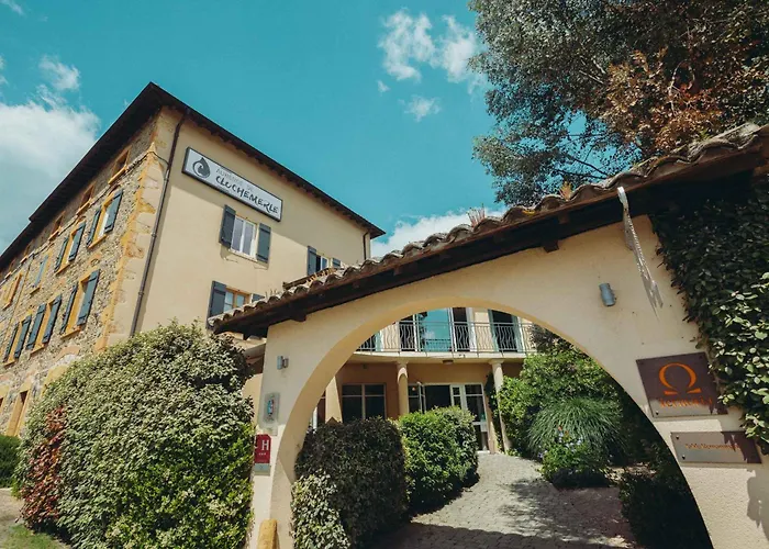 Auberge de Clochemerle - Spa&Restaurant gastronomique étoilé Vaux-en-Beaujolais
