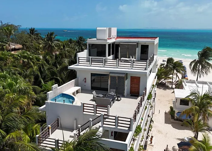 Cuxos Hotel Beachfront Isla Mujeres