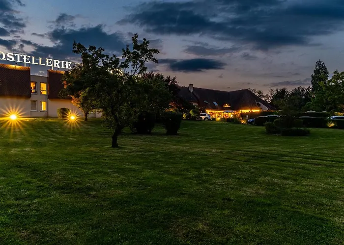 Logis Hostellerie D'Aussois Semur-en-Auxois