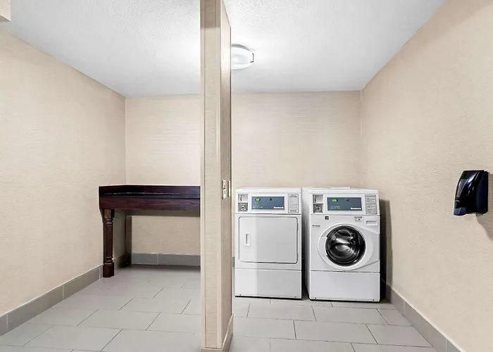 Comfort Inn University