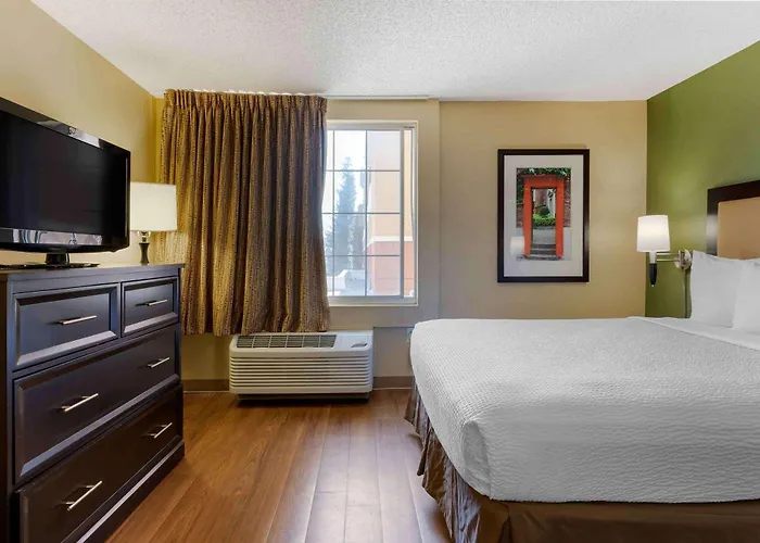Extended Stay America Suites - Newark - Woodbridge