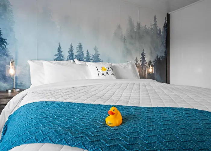 The Lazy Duck Inn West Yellowstone