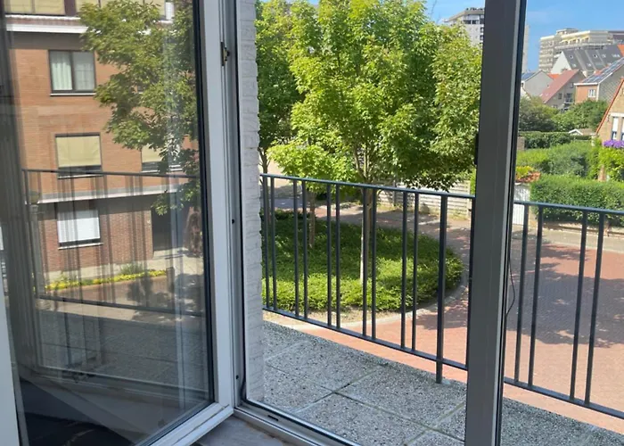 Guesthouse Poppies , Free Parking Ostende