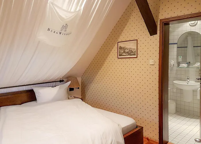 Hotel Burg Windeck ***S Bühl