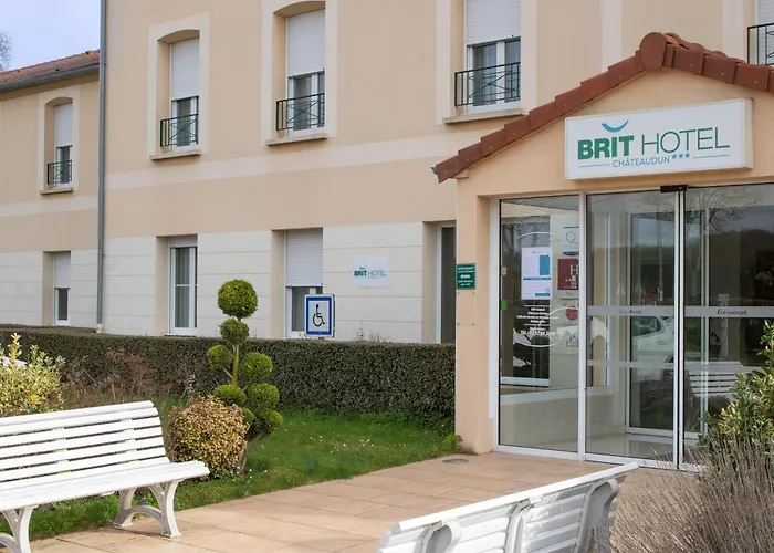 Hôtel Logis Entre Beauce et Perche Châteaudun