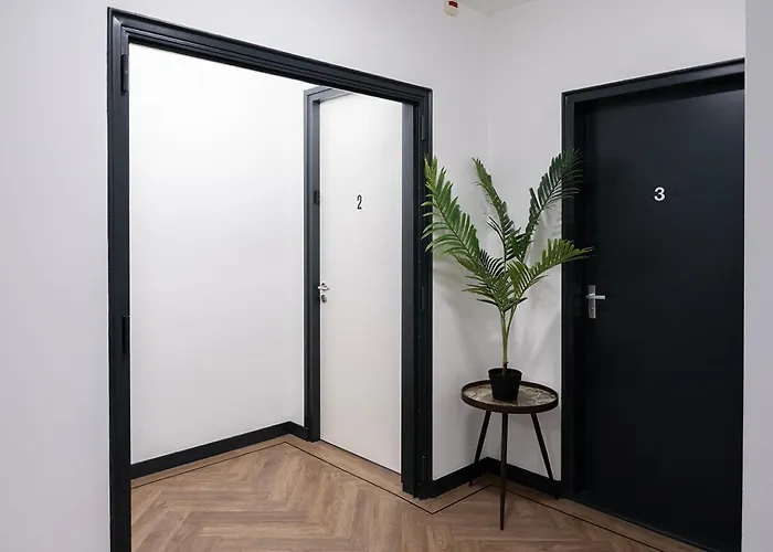 Severini Studio With Own Kitchen & Bathroom Tilburg