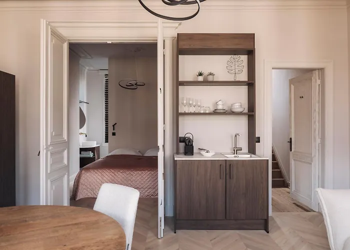 Zurenborg Suites