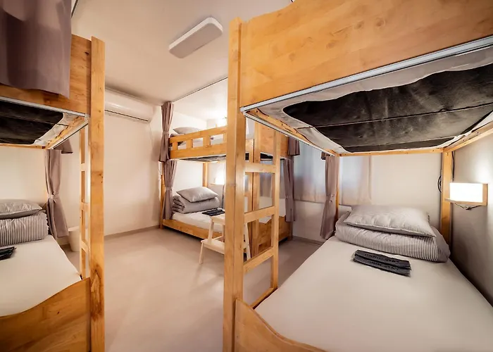 Yab-Guesthouse, Femaleonly, Foreignonly Seoul