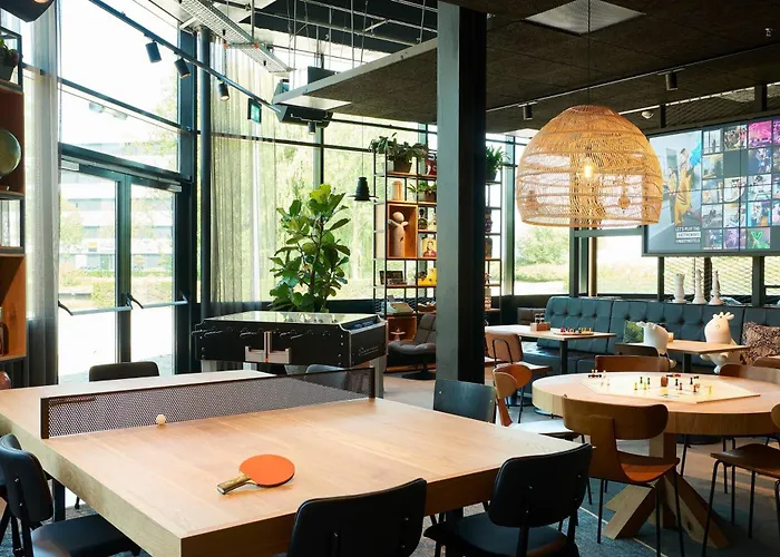 Moxy Amsterdam Schiphol Airport Hotel Hoofddorp