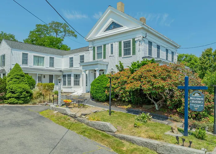 Yankee Clipper Inn