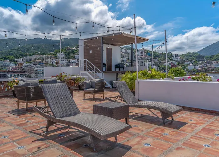 The Paramar Beachfront Boutique Hotel With Breakfast Included - Downtown Malecon Puerto Vallarta