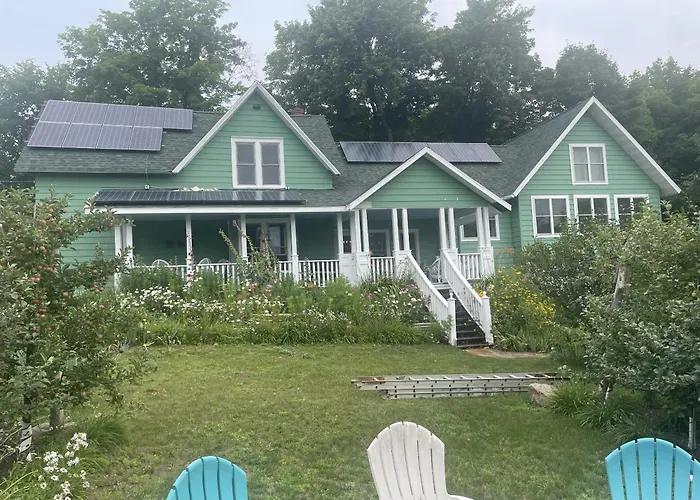 Lucy'S Place