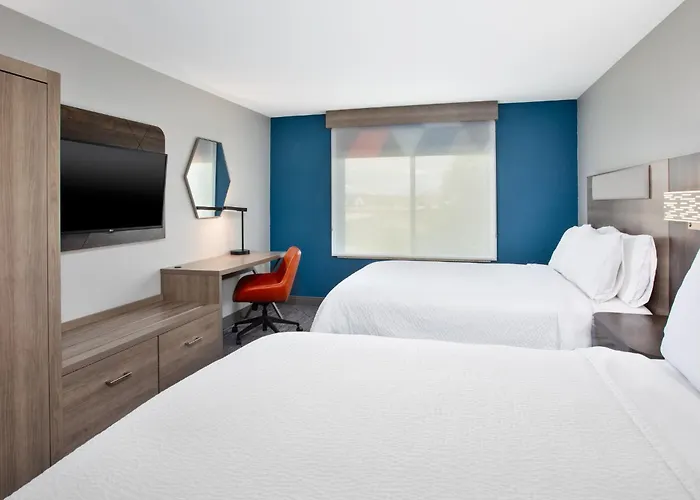 Holiday Inn Express & Suites Buffalo By Ihg