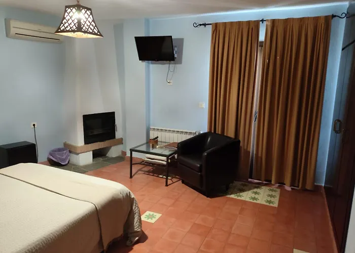 Hotel Rural La Posada de las Cigüeñas Jerez De Los Caballeros
