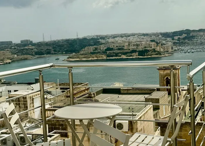 Paulos La Valletta