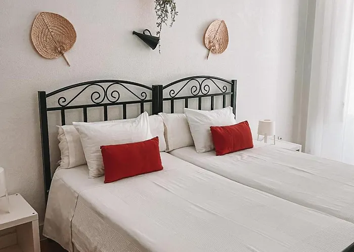 Avis Guesthouse Évora