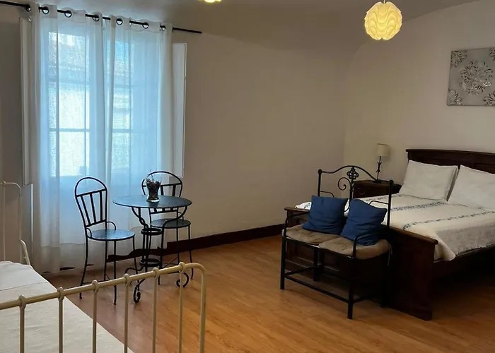 Avis Guesthouse Évora