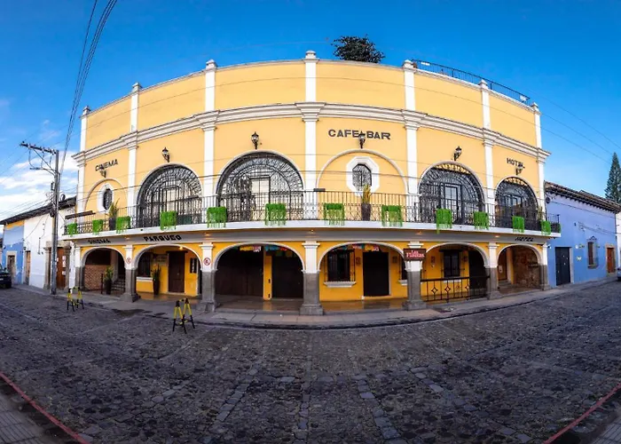 Hotel La Sin Ventura