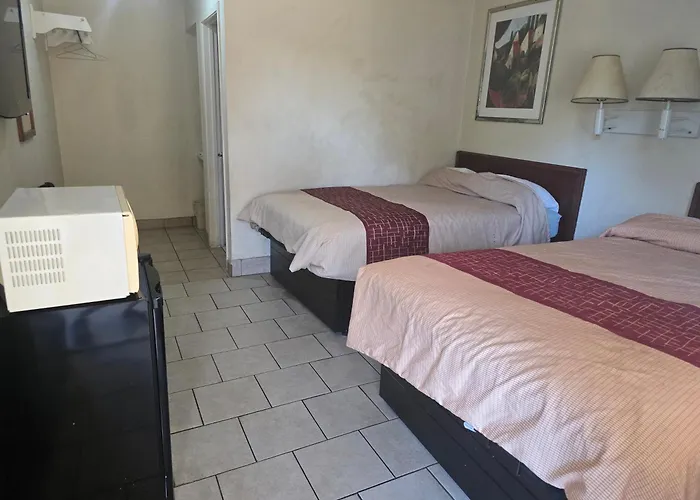 Carpet Inn Opelika