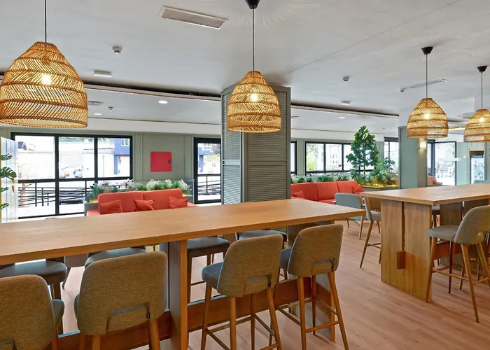 B&B HOTELS Donostia San Sebastián Aeropuerto Oiartzun