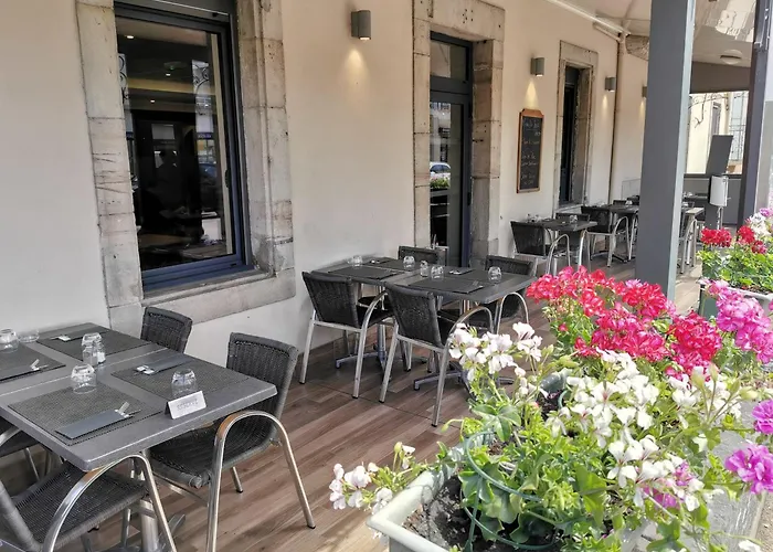 Hotel Le Pont Neuf