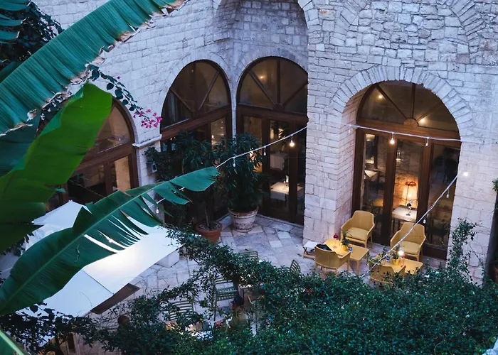 S. Martin Hotel