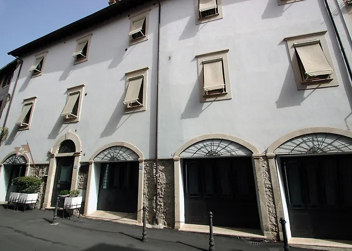 Hotels in Tivoli