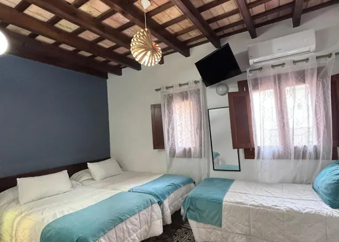 Hotel Vagamundos Tarifa
