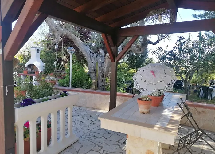 Bed and Breakfast L'Isola Felice e Trulli Sotto Le Stelle Castellana Grotte