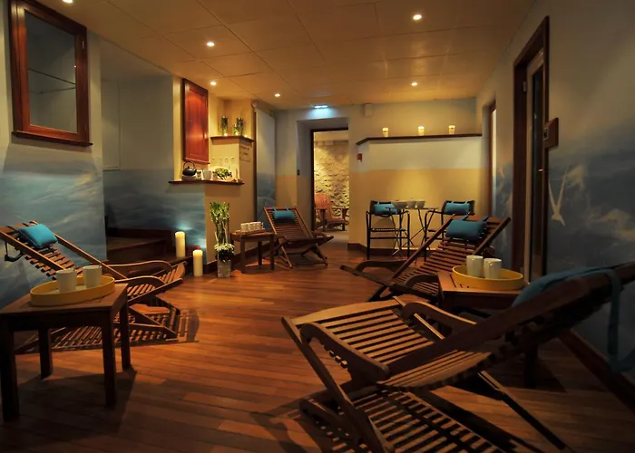Hôtel L'Yeuse - Les Collectionneurs Châteaubernard