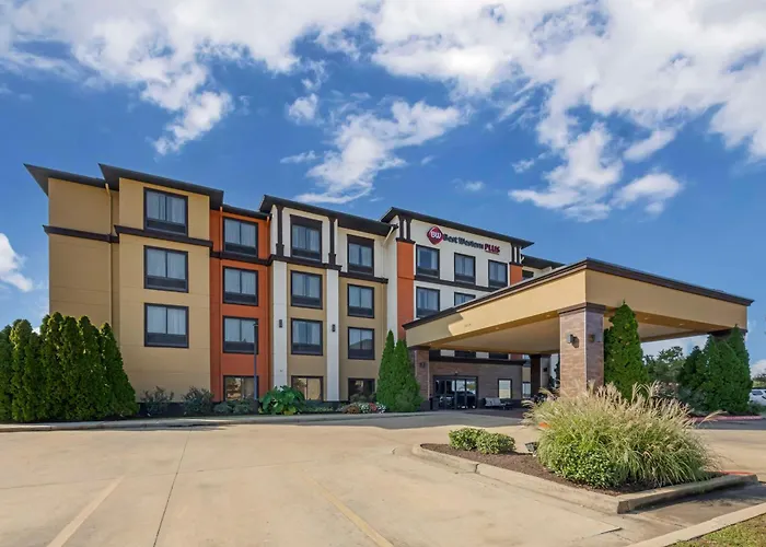 Best Western Plus Tupelo Inn & Suites