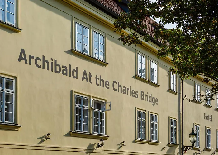 Archibald At The Charles Bridge Hotel Praga