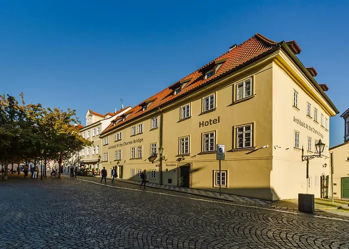 Archibald At The Charles Bridge Hotel Praga
