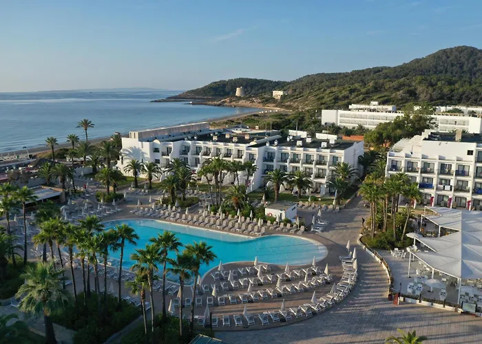 Grand Palladium White Island Resort & Spa Platja d'en Bossa