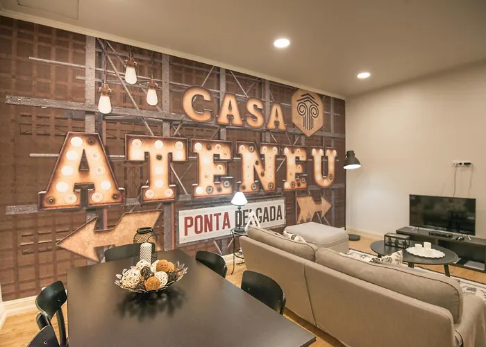O Ateneu Ponta Delgada