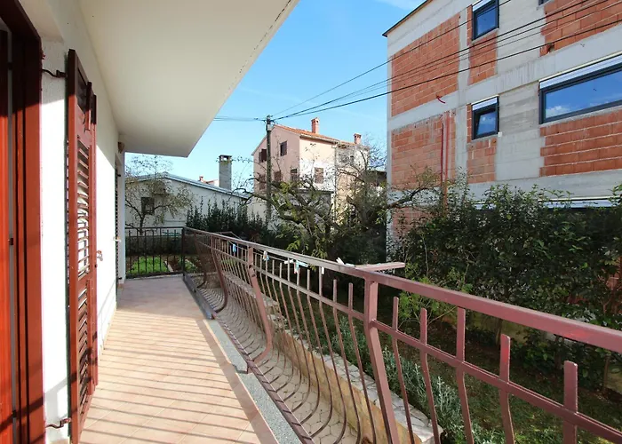 Rooms And Apartment Sanja