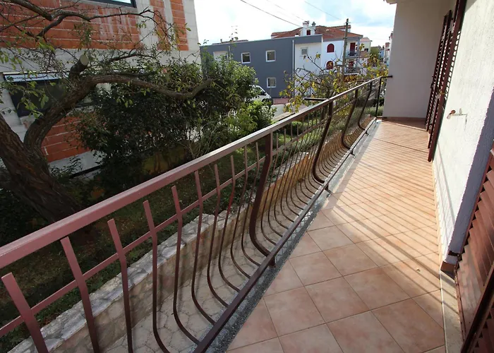 Rooms And Apartment Sanja