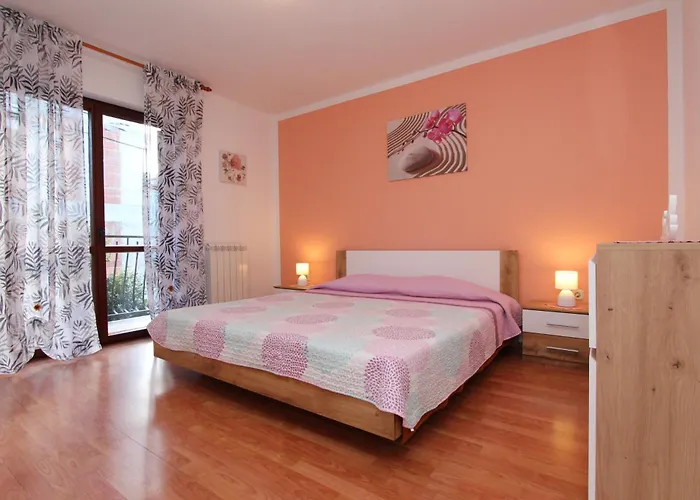 Rooms And Apartment Sanja