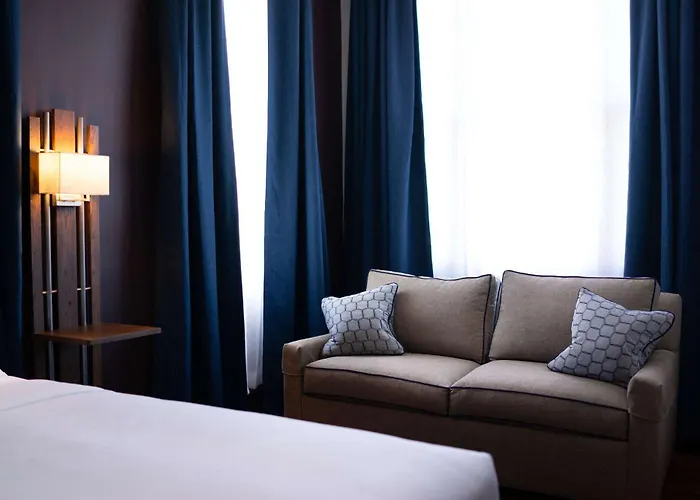 The Esquire Hotel Downtown Gastonia, An Ascend Collection Hotel