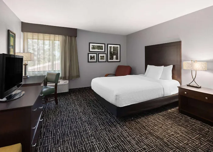 La Quinta Inn By Wyndham Sheboygan