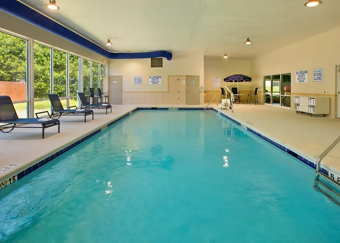 Holiday Inn Express & Suites I-26 & Us 29 At Westgate Mall By Ihg Spartanburg