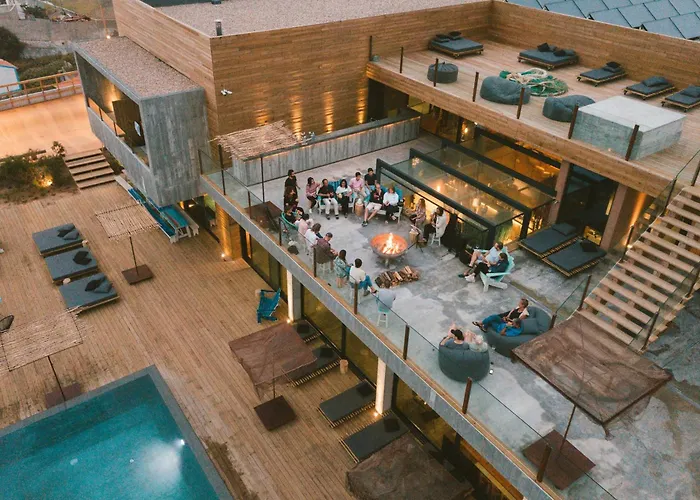Noah Surf House Portugal Hotel Santa Cruz 