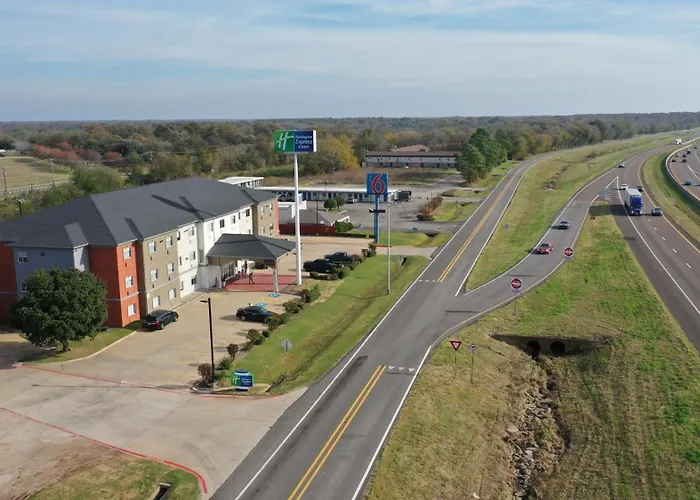 Holiday Inn Express & Suites Sulphur Springs By Ihg