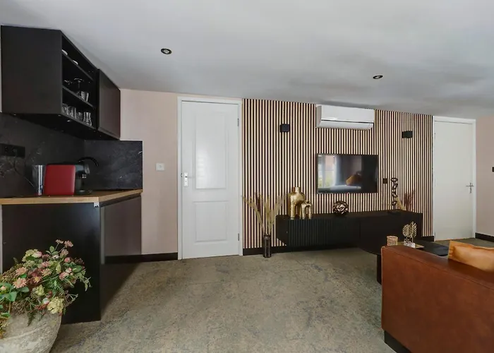 Hotels in Buren (Gelderland)