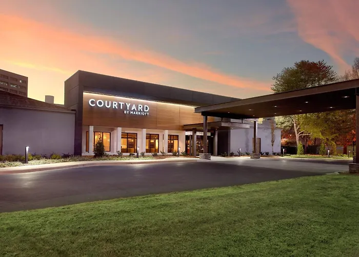 Courtyard Charlotte Southpark Hotel