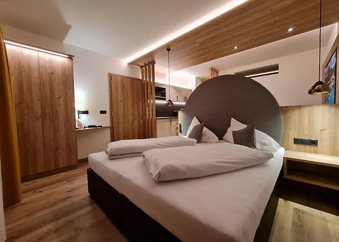 Hotel Mondschein Sexten