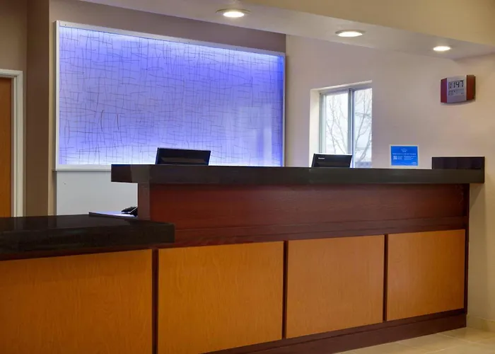 Country Inn & Suites By Radisson, Bismarck-Mandan