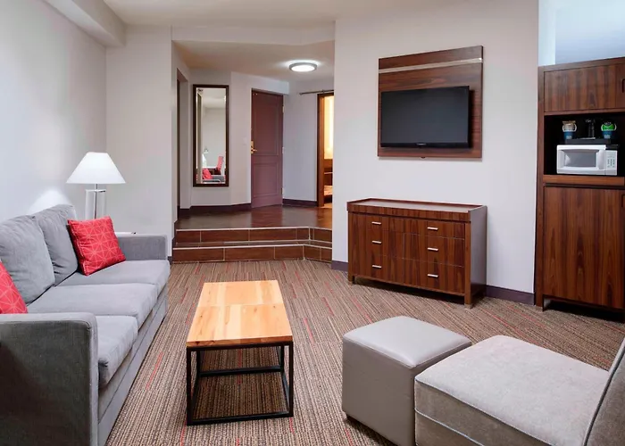 Four Points By Sheraton Detroit Novi